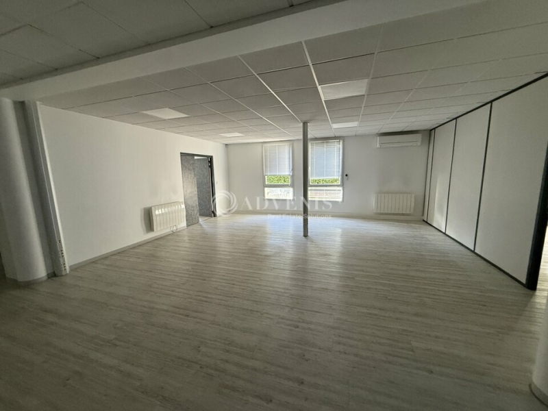 Location Bureaux MAGNY LE HONGRE (77700) - Photo 9