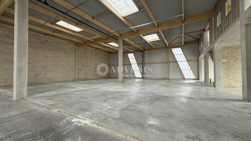 Location Activités Entrepôts LOGNES (77185) - Photo 9