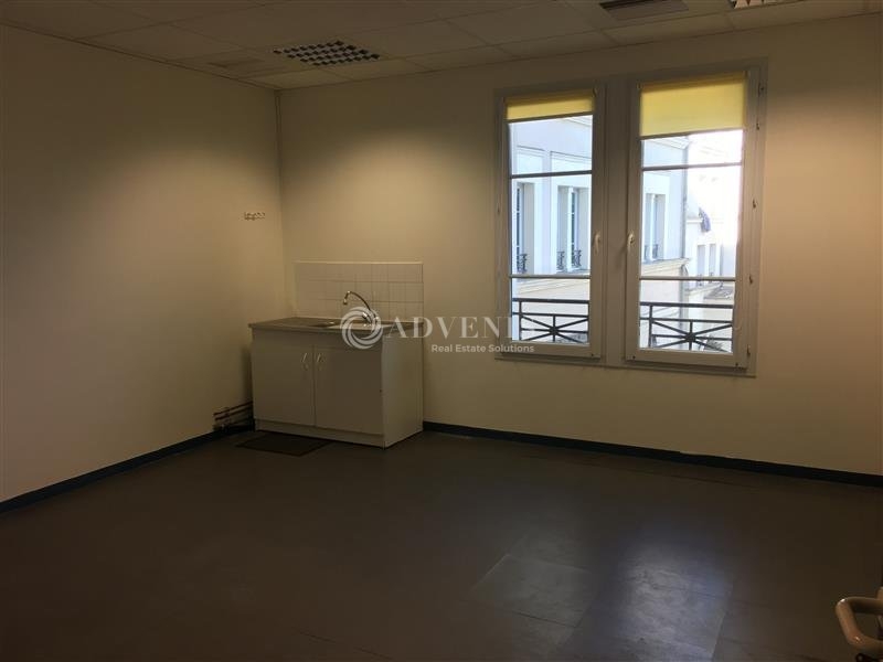 Location Bureaux CHESSY (77700) - Photo 7