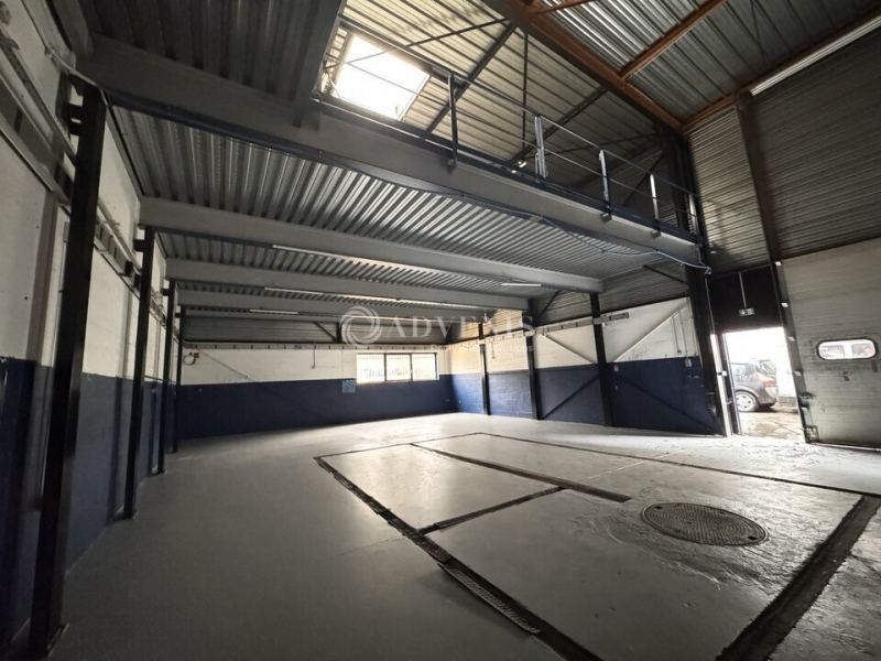 Location Activités Entrepôts OZOIR LA FERRIERE (77330) - Photo 2