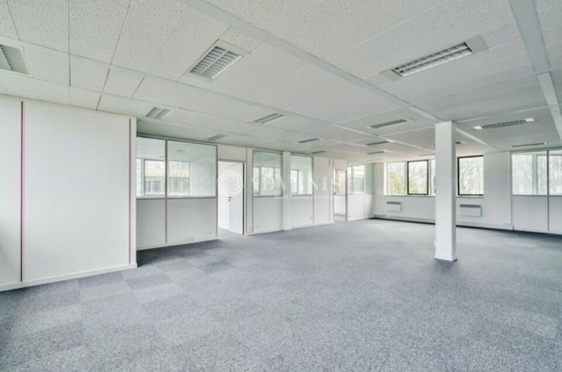 Location Bureaux SAINT THIBAULT DES VIGNES (77400) - Photo 2