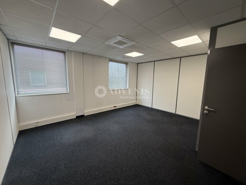 Location Activités Entrepôts CHAMPS SUR MARNE (77420) - Photo 8