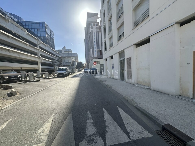 Location Commerces NOISY LE GRAND (93160) - Photo 7