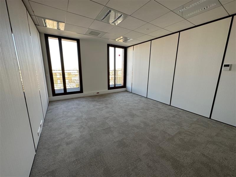 Vente Investisseur Bureaux MONTEVRAIN (77144) - Photo 10