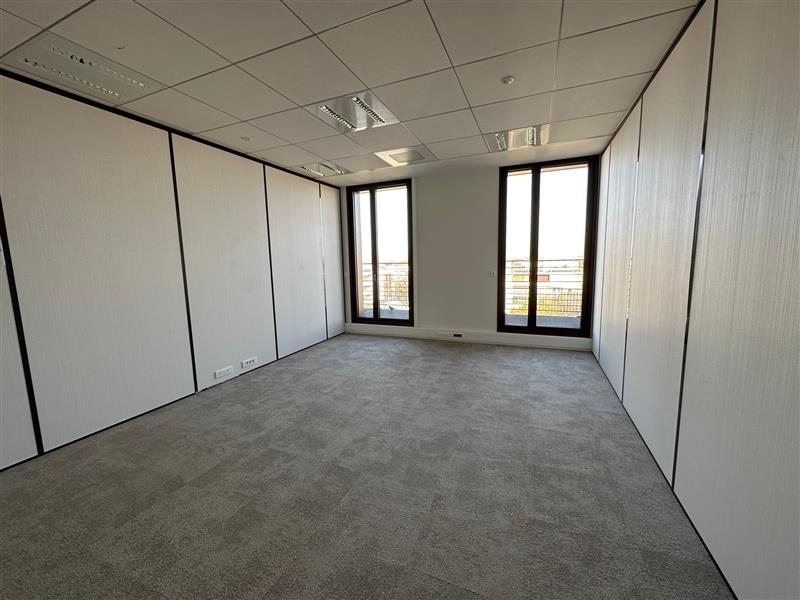 Vente Investisseur Bureaux MONTEVRAIN (77144) - Photo 8