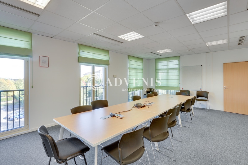 Location Bureaux CHESSY (77700) - Photo 3