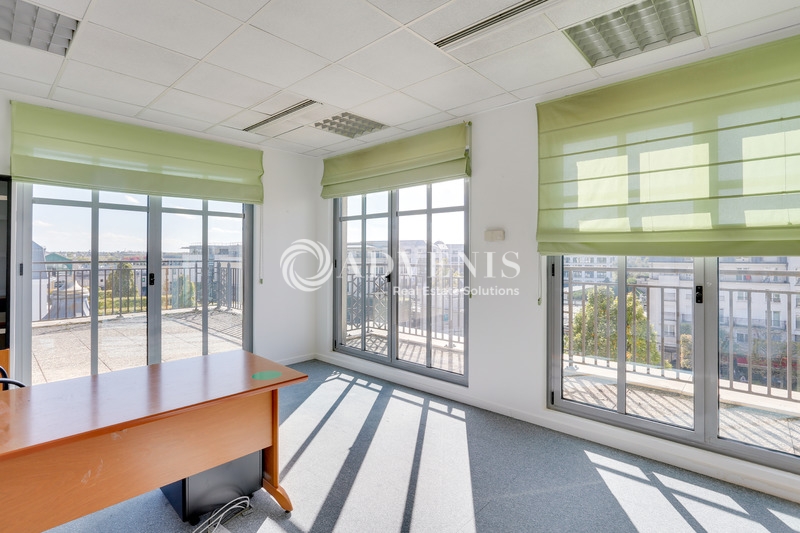 Location Bureaux CHESSY (77700) - Photo 4