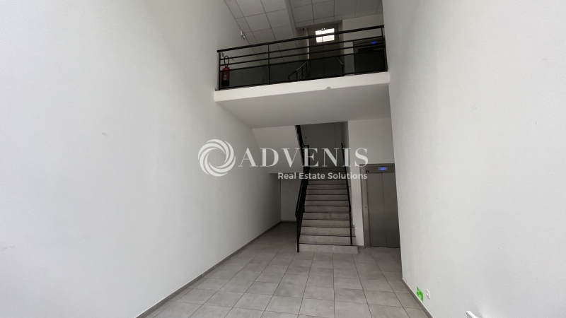 Vente Utilisateur Bureaux FERRIERES (77164) - Photo 10