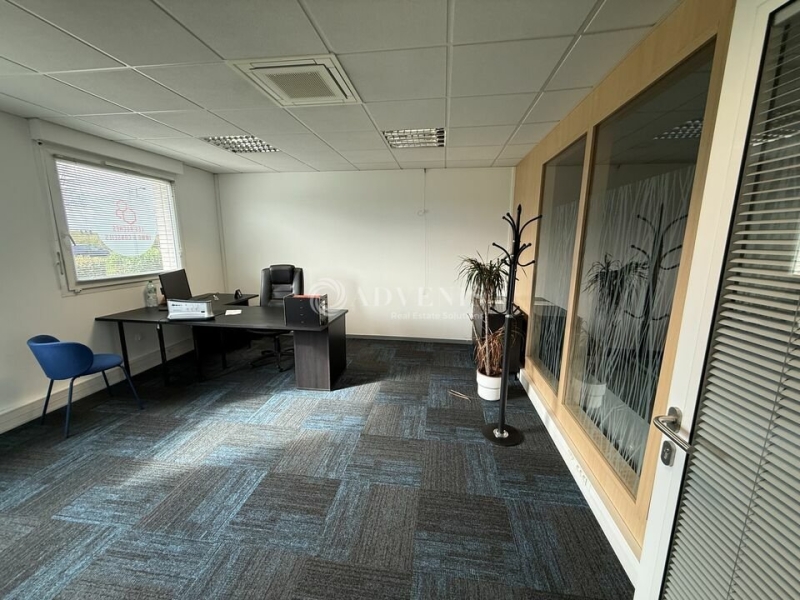 Location Bureaux MAGNY LE HONGRE (77700) - Photo 6