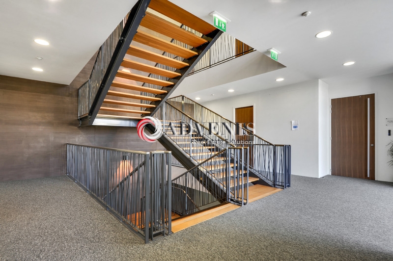 Location Bureaux ROISSY EN FRANCE (95700) - Photo 2