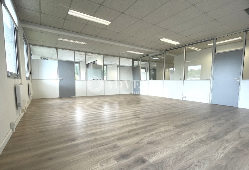 Location Bureaux TREMBLAY EN FRANCE (93290) - Photo 1