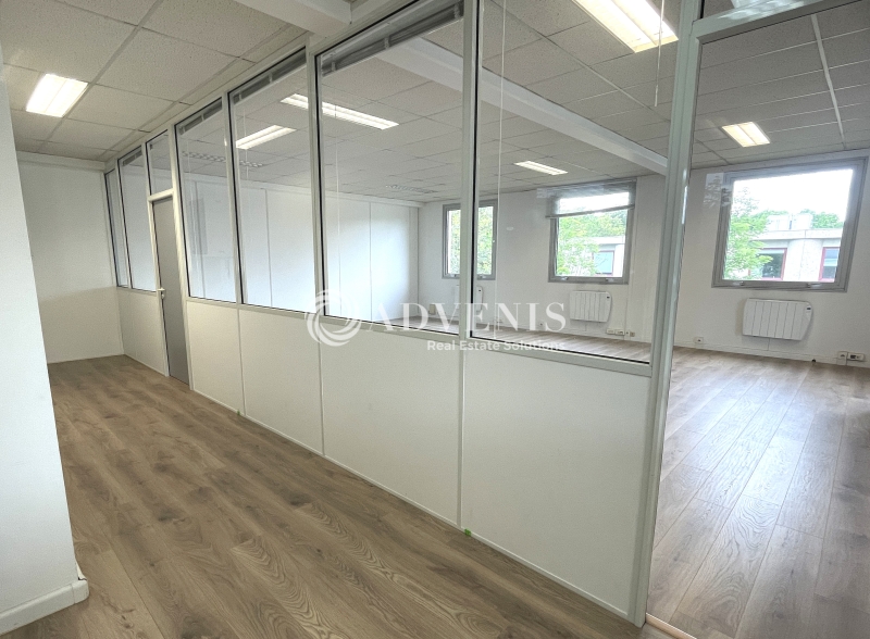 Location Bureaux TREMBLAY EN FRANCE (93290) - Photo 5