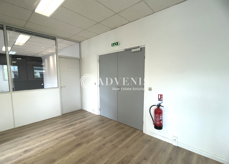 Location Bureaux TREMBLAY EN FRANCE (93290) - Photo 6