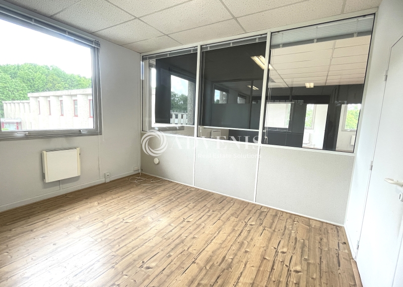 Location Bureaux TREMBLAY EN FRANCE (93290) - Photo 8