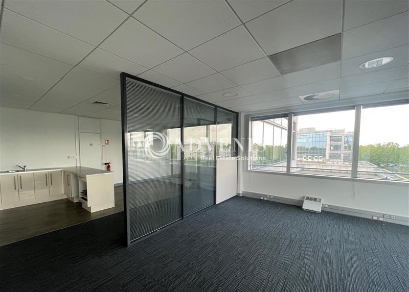 Location Bureaux VILLEPINTE (93420) - Photo 7