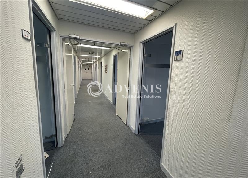 Location Bureaux TREMBLAY EN FRANCE (93290) - Photo 5