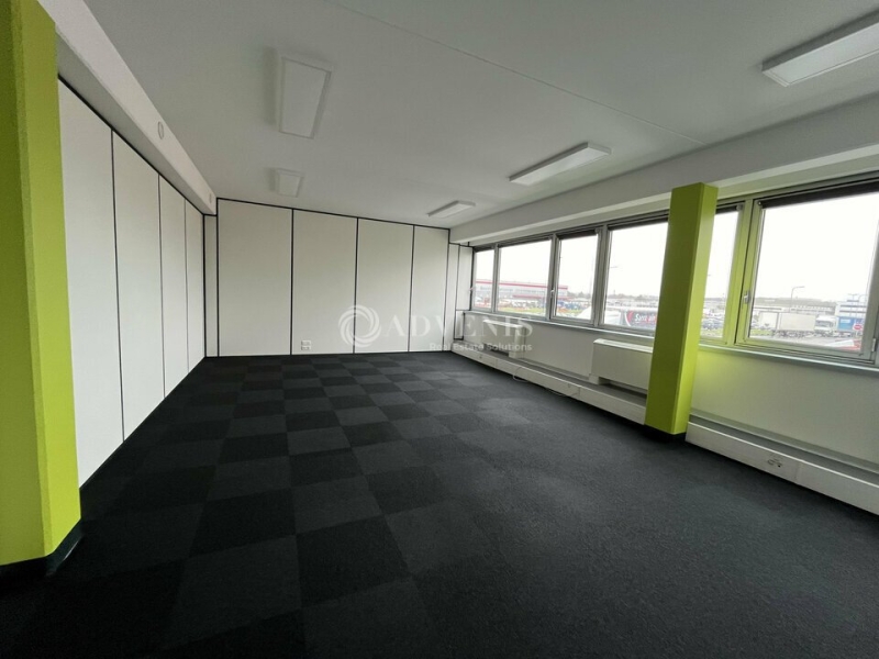 Location Bureaux TREMBLAY EN FRANCE (93290) - Photo 10