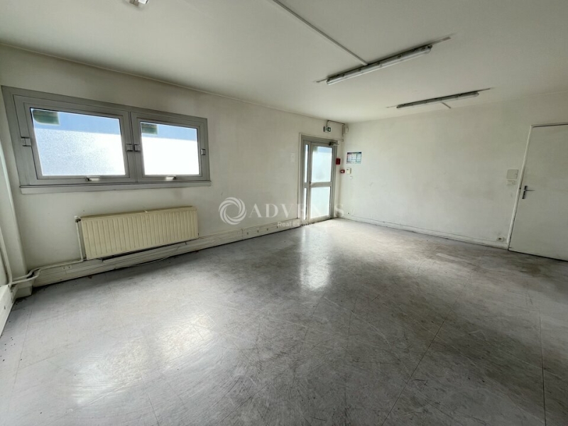 Location Activités Entrepôts TREMBLAY EN FRANCE (93290) - Photo 7