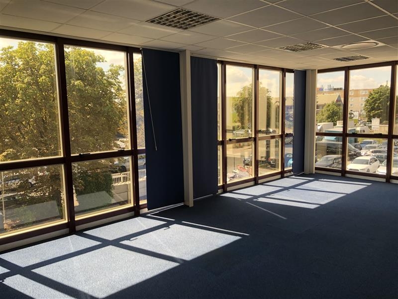 Location Activités Entrepôts GOUSSAINVILLE (95190) - Photo 8