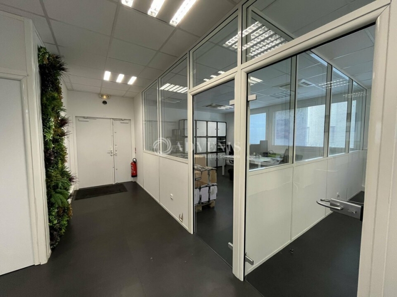 Location Bureaux TREMBLAY EN FRANCE (93290) - Photo 5