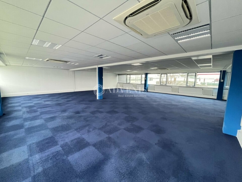 Location Bureaux TREMBLAY EN FRANCE (93290) - Photo 10