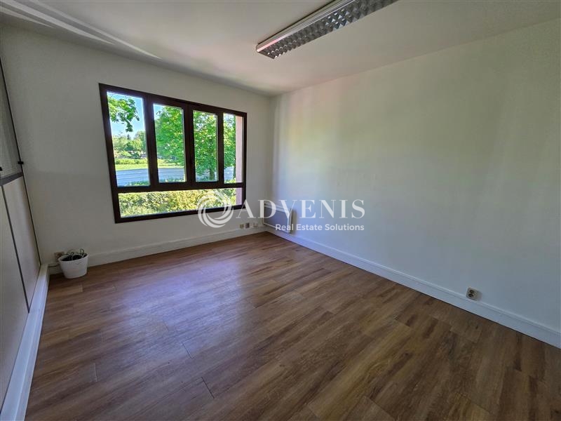 Location Bureaux ROISSY EN FRANCE (95700) - Photo 3