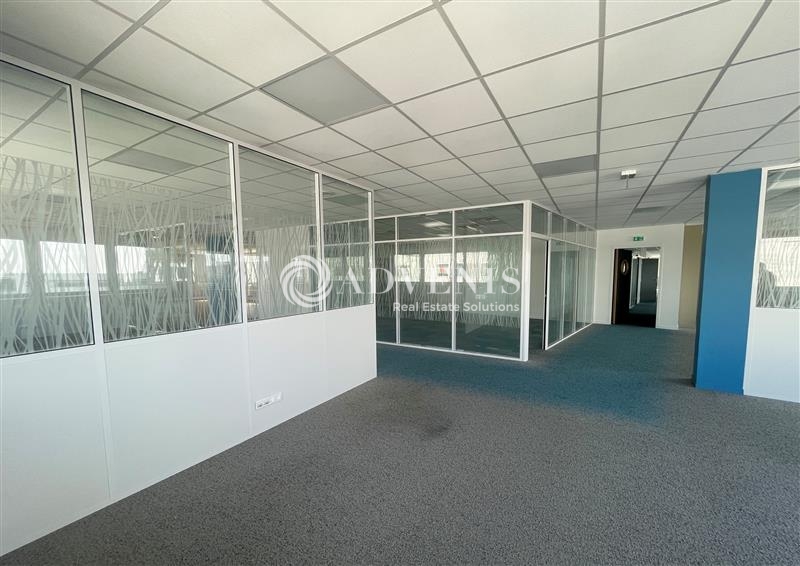 Location Bureaux TREMBLAY EN FRANCE (93290) - Photo 9