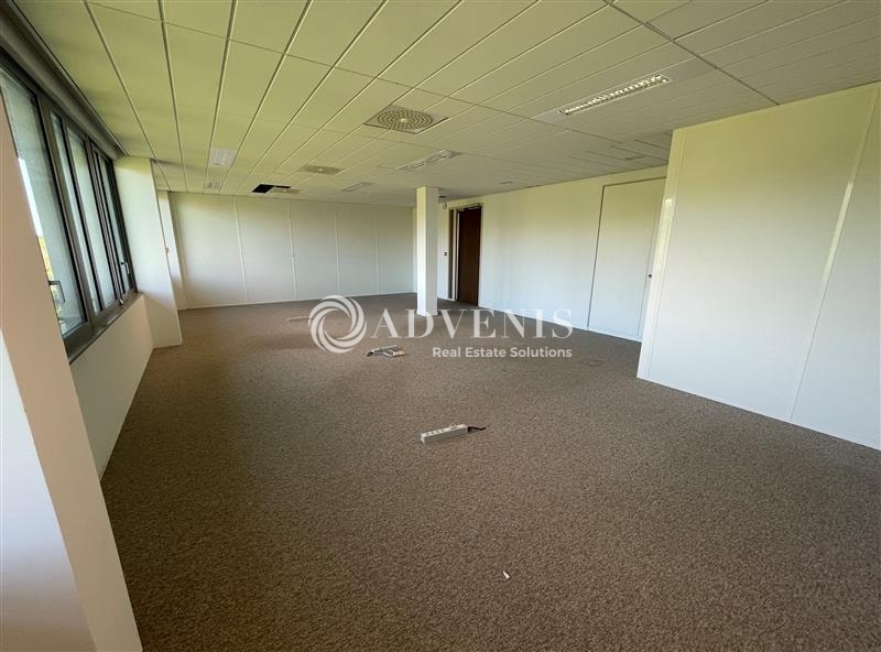 Location Bureaux ROISSY EN FRANCE (95700) - Photo 5