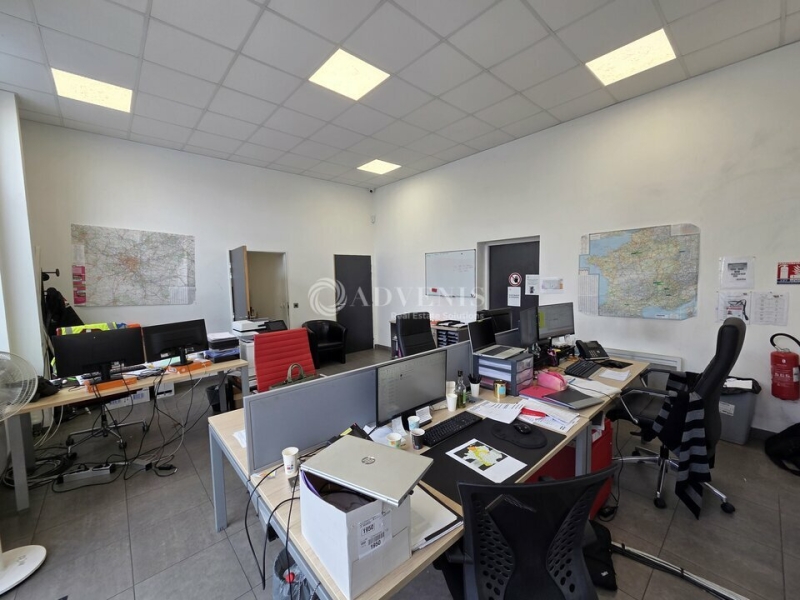 Location Activités Entrepôts TREMBLAY EN FRANCE (93290) - Photo 6
