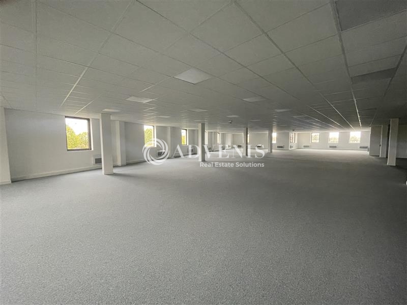 Location Bureaux et activités légères TREMBLAY EN FRANCE (93290) - Photo 6