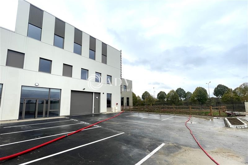 Vente Utilisateur Bureaux et activités légères TREMBLAY EN FRANCE (93290) - Photo 1