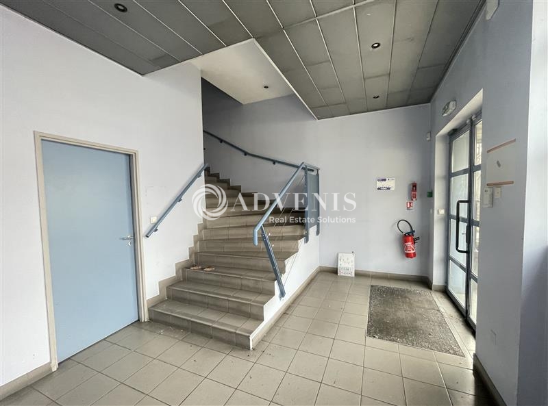 Location Activités Entrepôts LA COURNEUVE (93120) - Photo 4