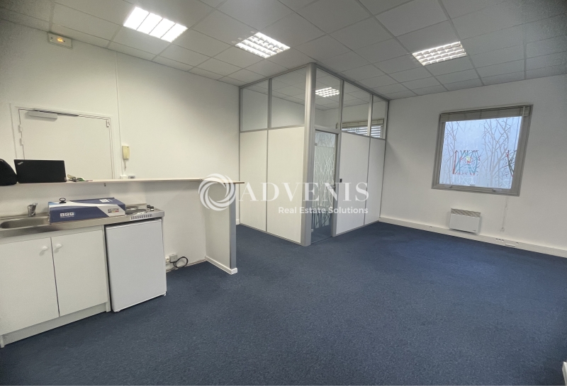 Location Bureaux TREMBLAY EN FRANCE (93290) - Photo 3