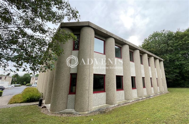 Location Bureaux TREMBLAY EN FRANCE (93290) - Photo 1