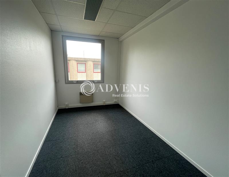 Location Bureaux TREMBLAY EN FRANCE (93290) - Photo 6