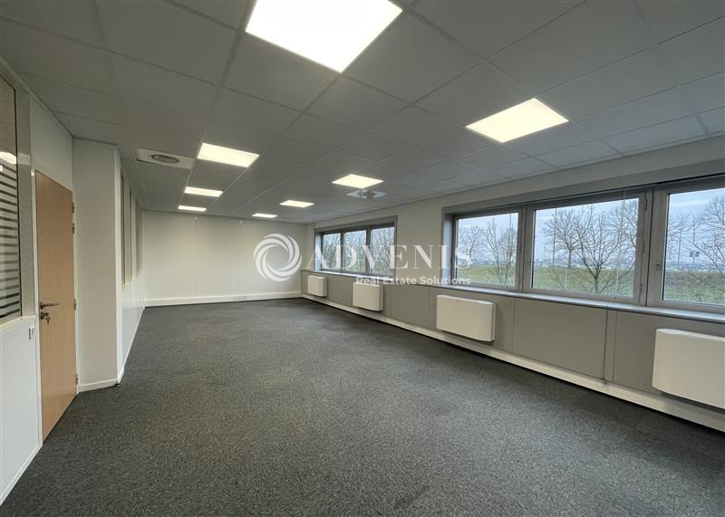 Location Bureaux TREMBLAY EN FRANCE (93290) - Photo 4