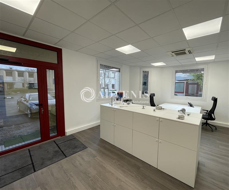 Location Bureaux TREMBLAY EN FRANCE (93290) - Photo 1