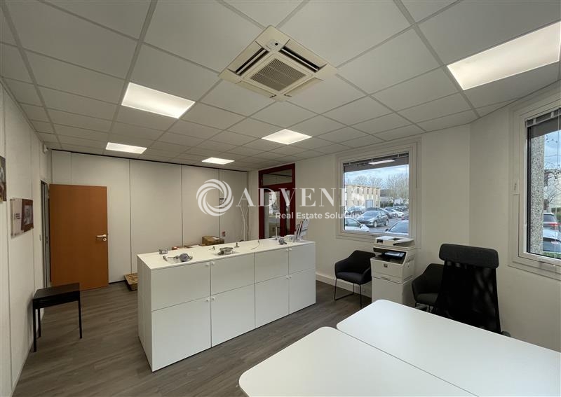 Location Bureaux TREMBLAY EN FRANCE (93290) - Photo 5