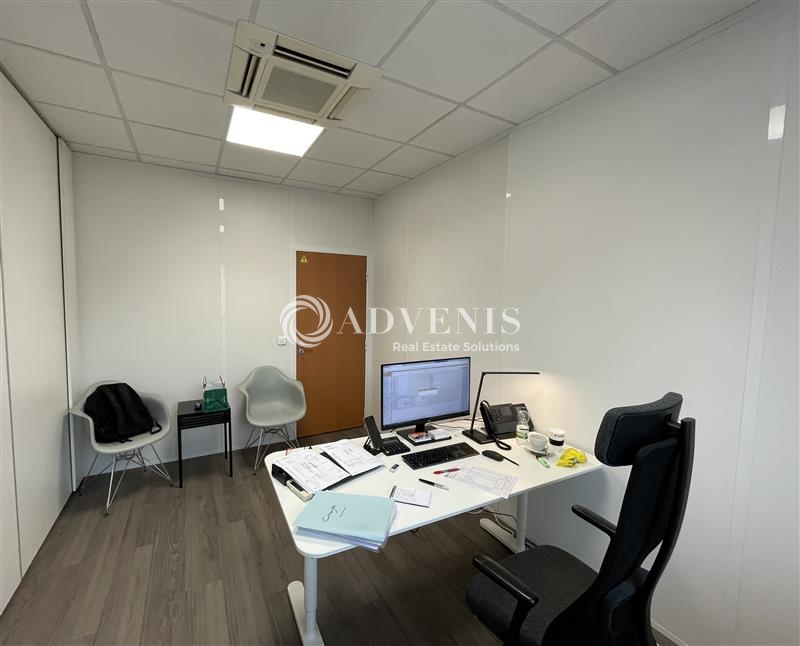 Location Bureaux TREMBLAY EN FRANCE (93290) - Photo 9