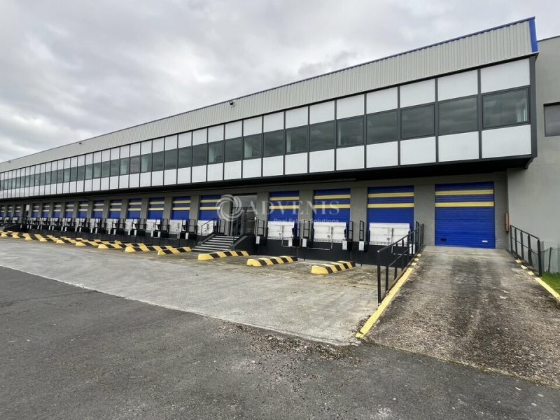 Location Entrepôts FOSSES (95470) - Photo 1