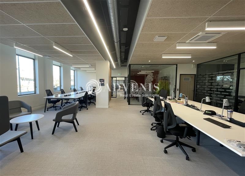 Location Bureaux TREMBLAY EN FRANCE (93290) - Photo 3