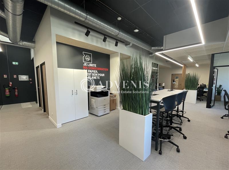 Location Bureaux TREMBLAY EN FRANCE (93290) - Photo 4