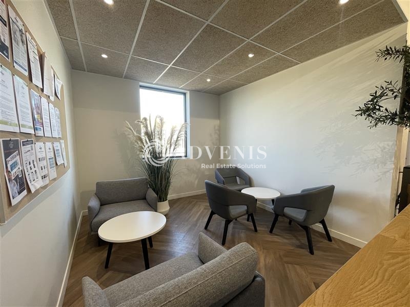 Location Bureaux TREMBLAY EN FRANCE (93290) - Photo 9