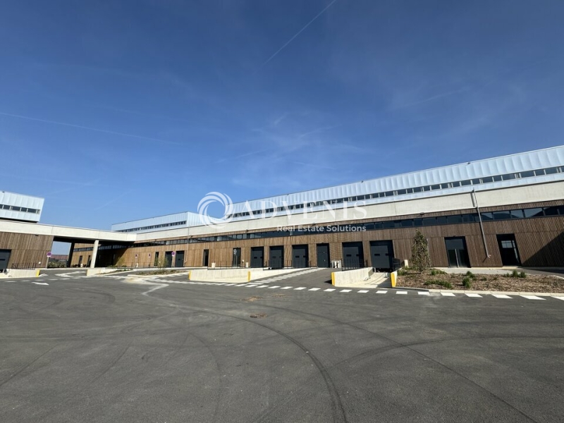 Location Activités Entrepôts TREMBLAY EN FRANCE (93290) - Photo 1
