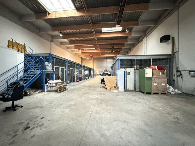 Location Activités Entrepôts LE BOURGET (93350) - Photo 3