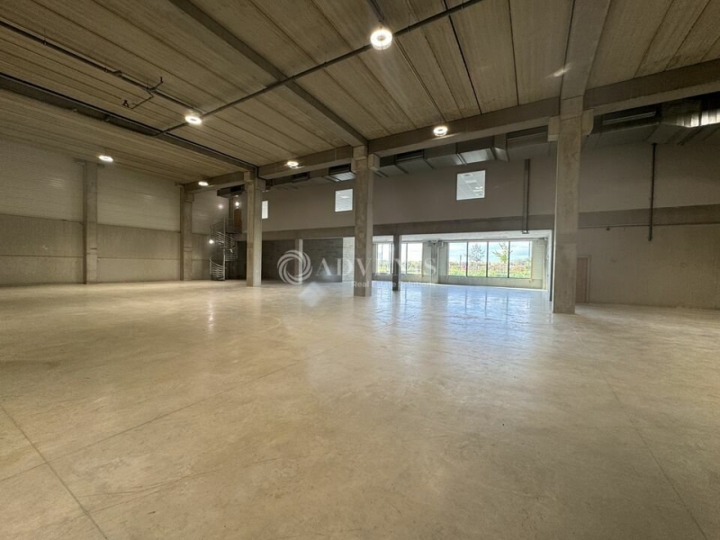 Location Entrepôts TREMBLAY EN FRANCE (93290) - Photo 4