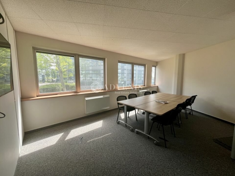 Location Bureaux TREMBLAY EN FRANCE (93290) - Photo 2