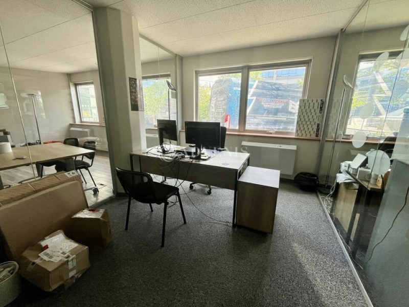 Location Bureaux TREMBLAY EN FRANCE (93290) - Photo 4