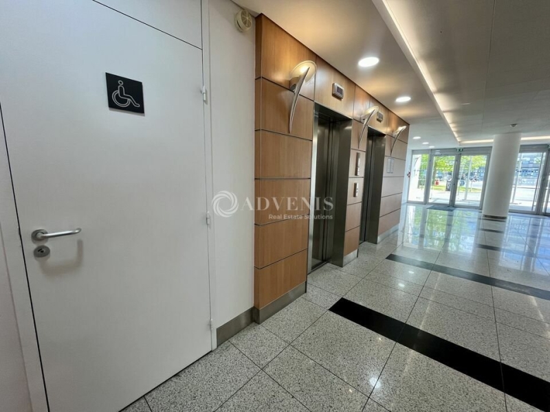 Location Bureaux TREMBLAY EN FRANCE (93290) - Photo 5