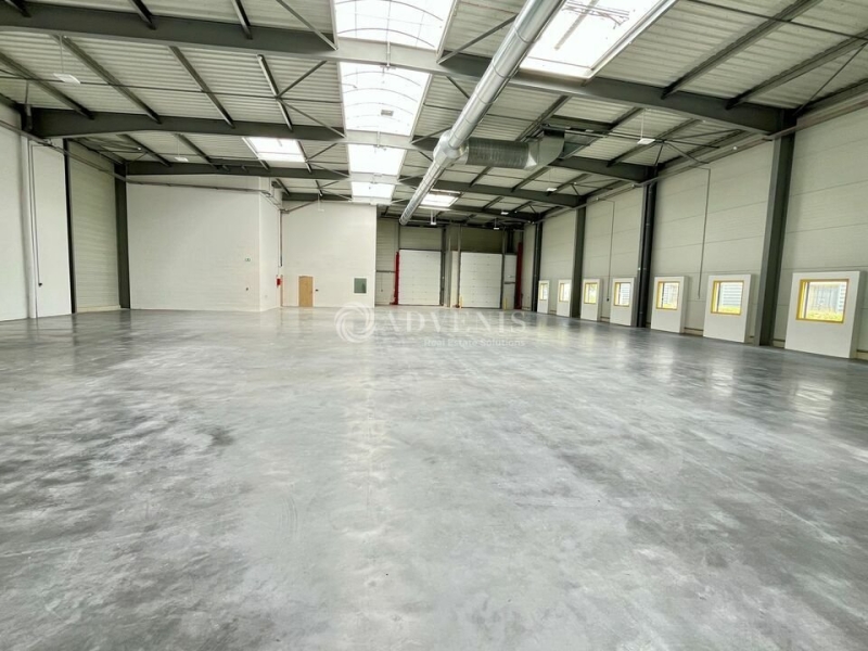 Location Activités Entrepôts LE MESNIL AMELOT (77990) - Photo 2